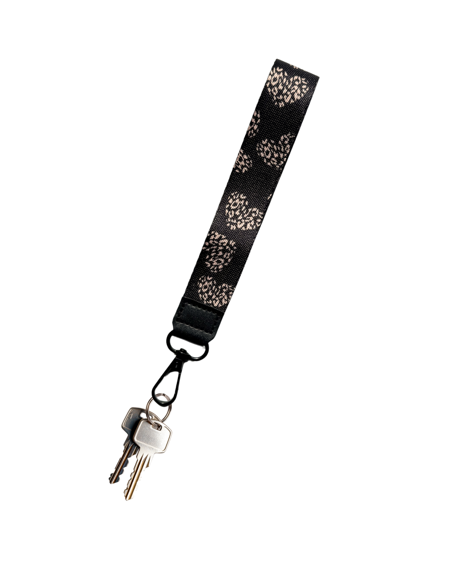 Lanyard corto de muñeca Negro Corazones print