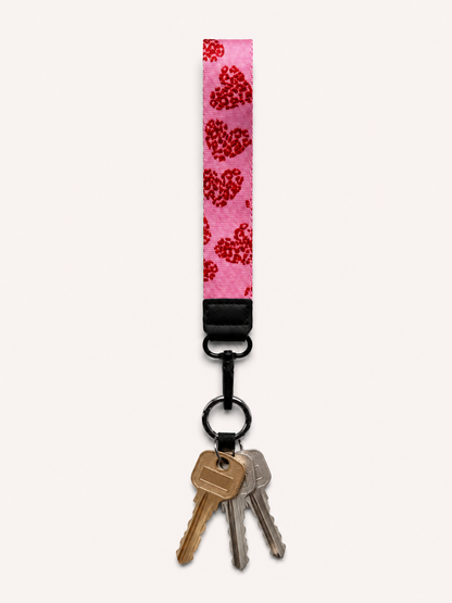 Lanyard Corto Rosado Corazones print