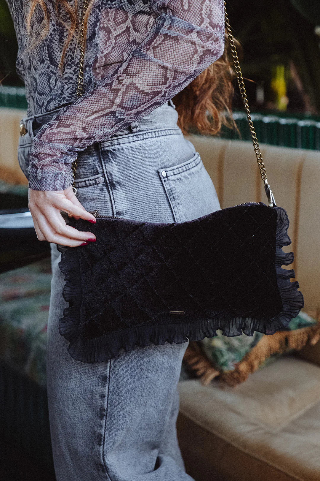 Clutch Savage Black Velvet