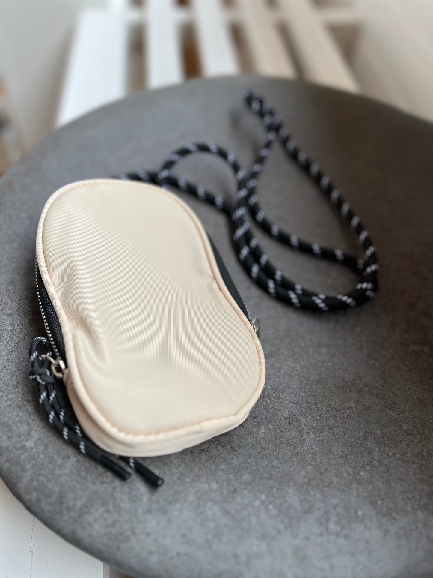 Cartera Porta Celular Blanca